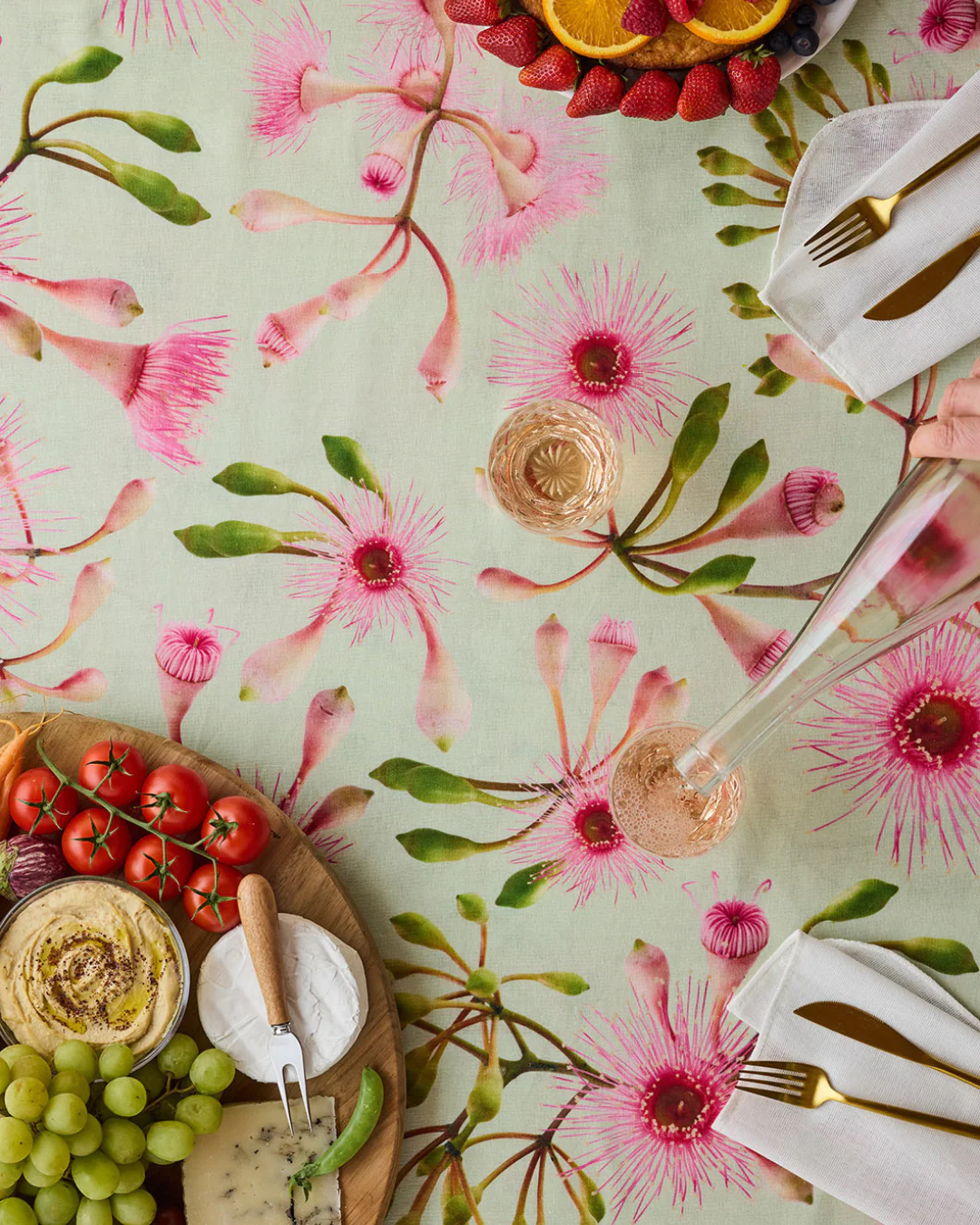 Angus & Celeste Tablecloth - Image 17