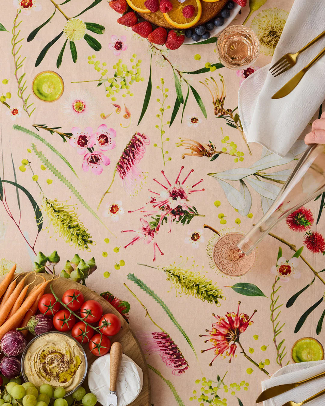 Angus & Celeste Tablecloth - Image 7