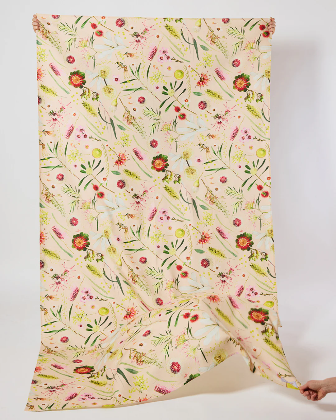 Angus & Celeste Tablecloth - Image 9