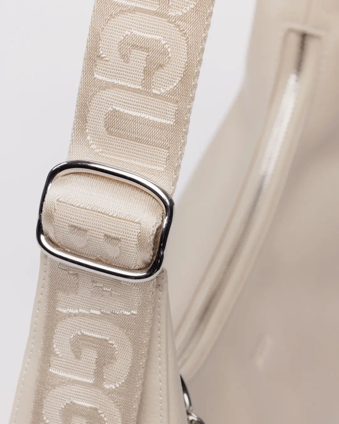 Baggu Recycled Leather Bag / Stone - Image 4