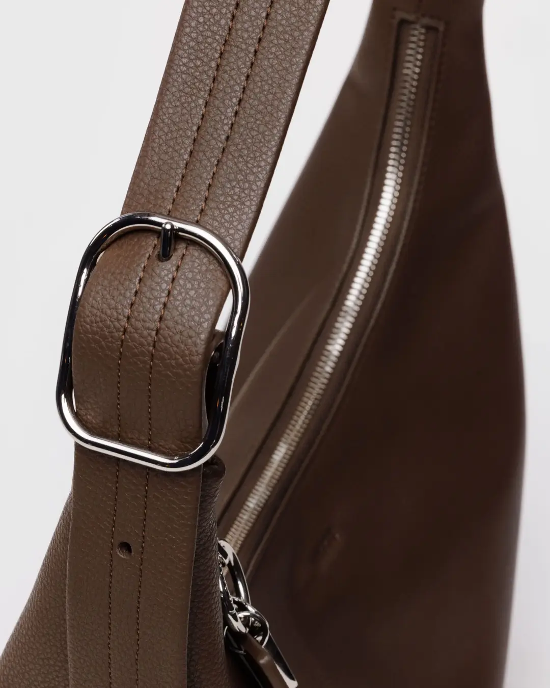 Baggu Recycled Leather Shoulder Bag - Image 4