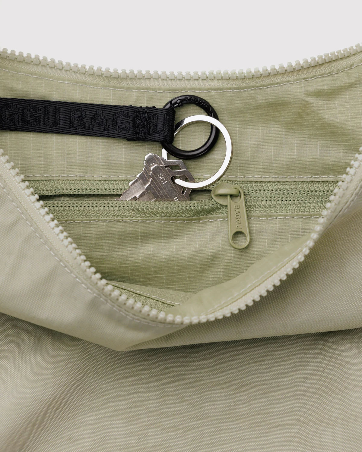 Baggu Medium Crescent Bag - Image 12