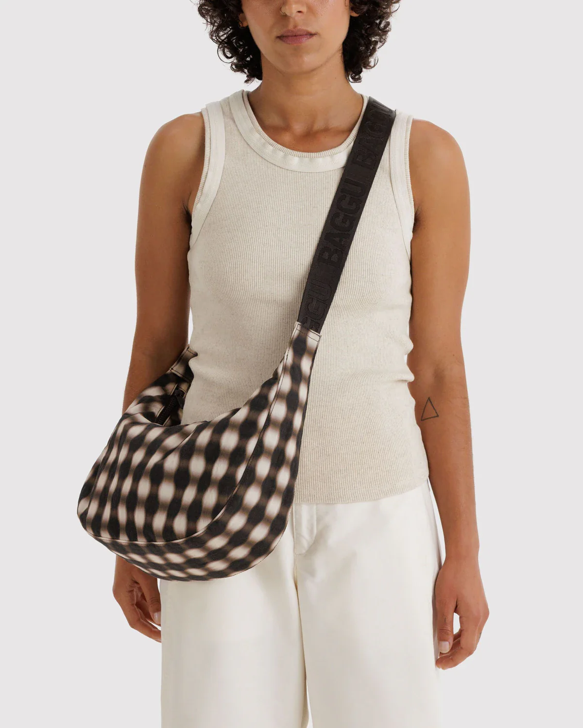 Baggu Medium Crescent Bag - Image 29