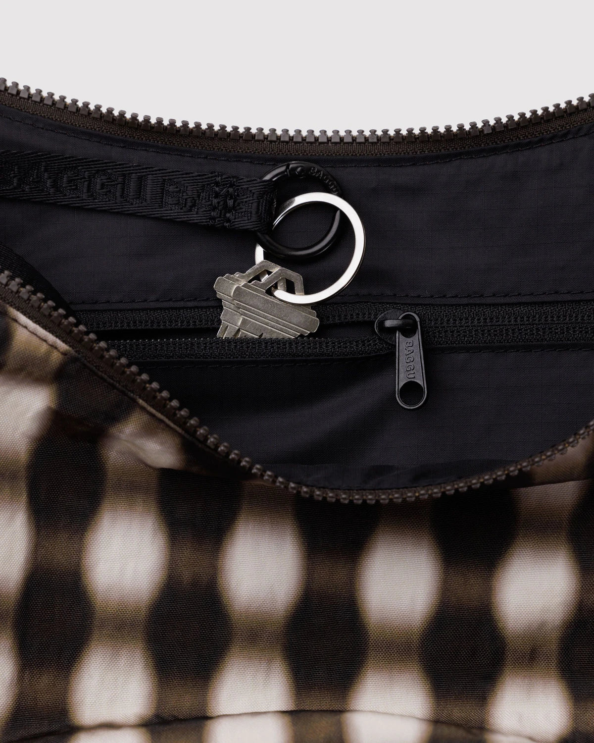 Baggu Medium Crescent Bag - Image 30