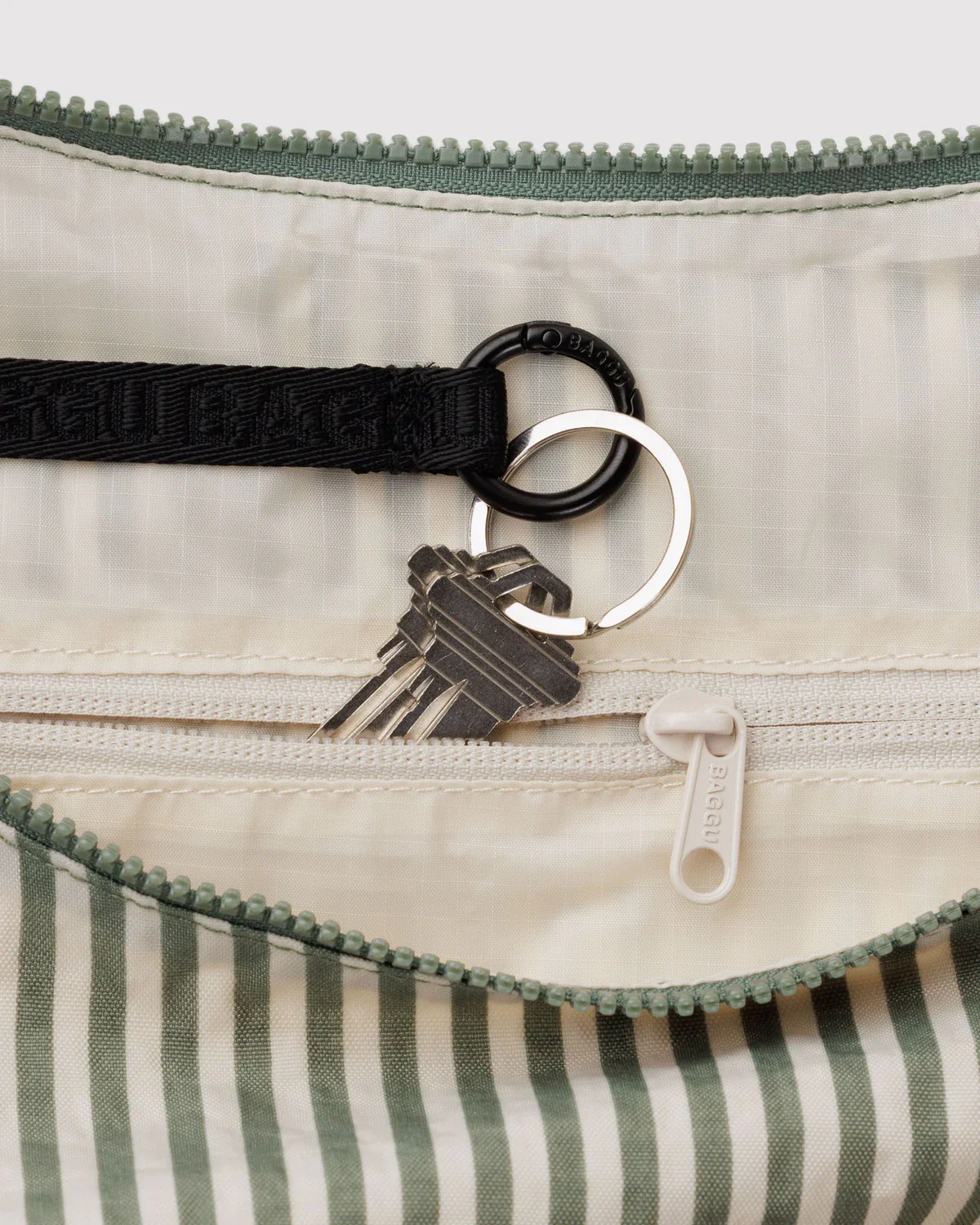Baggu Large Crescent Bag - Image 3