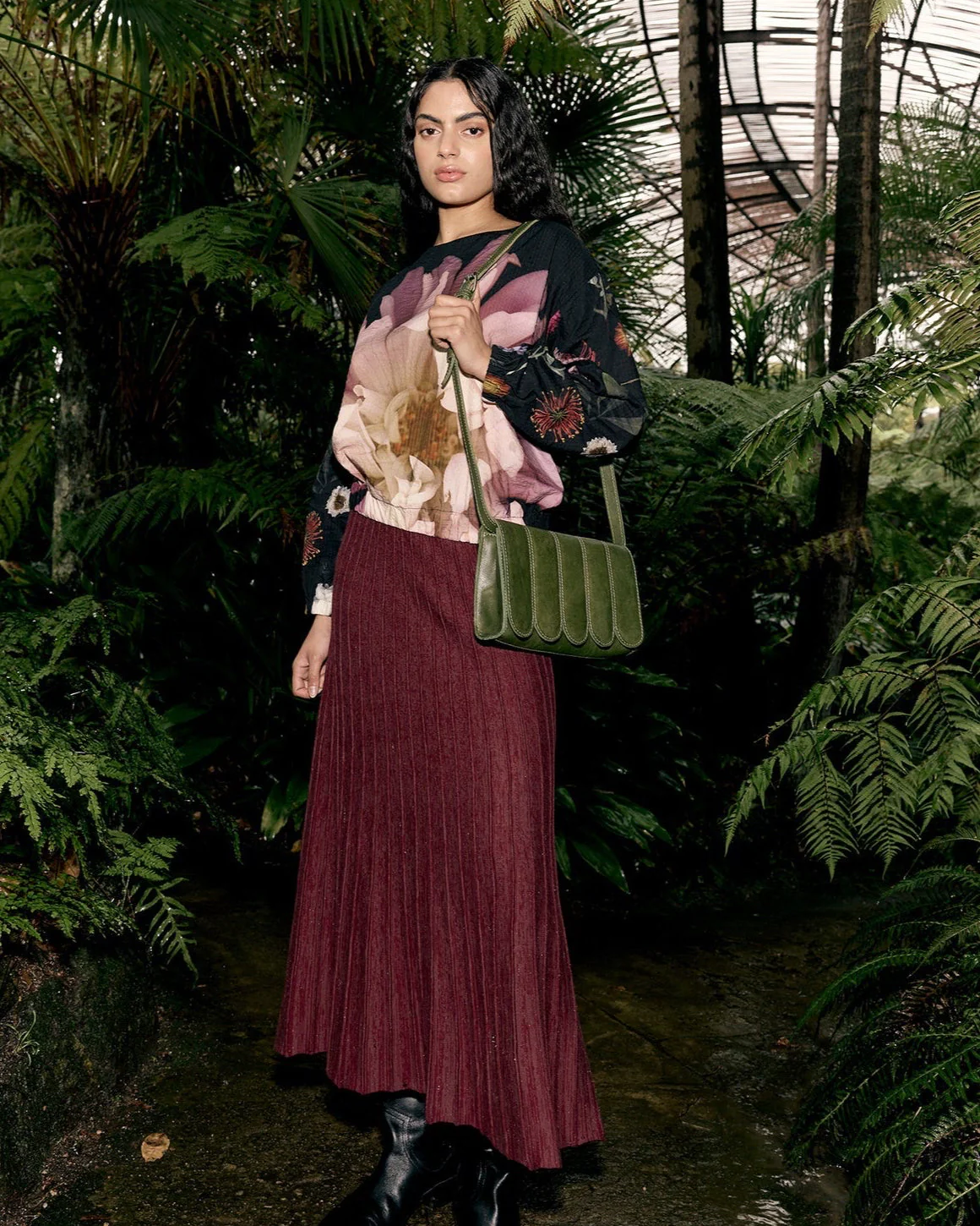 Curve Shoulder Bag - Image 2