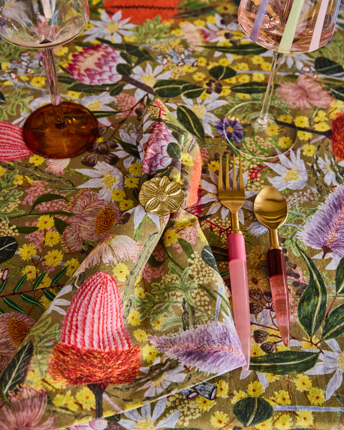 Kip & Co Linen 4 Piece Napkin Set - Image 7