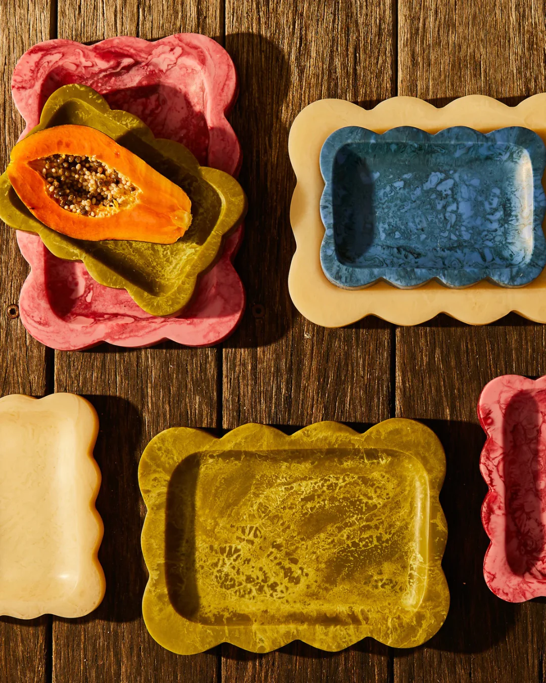 Lizzie Resin Tray - Image 3