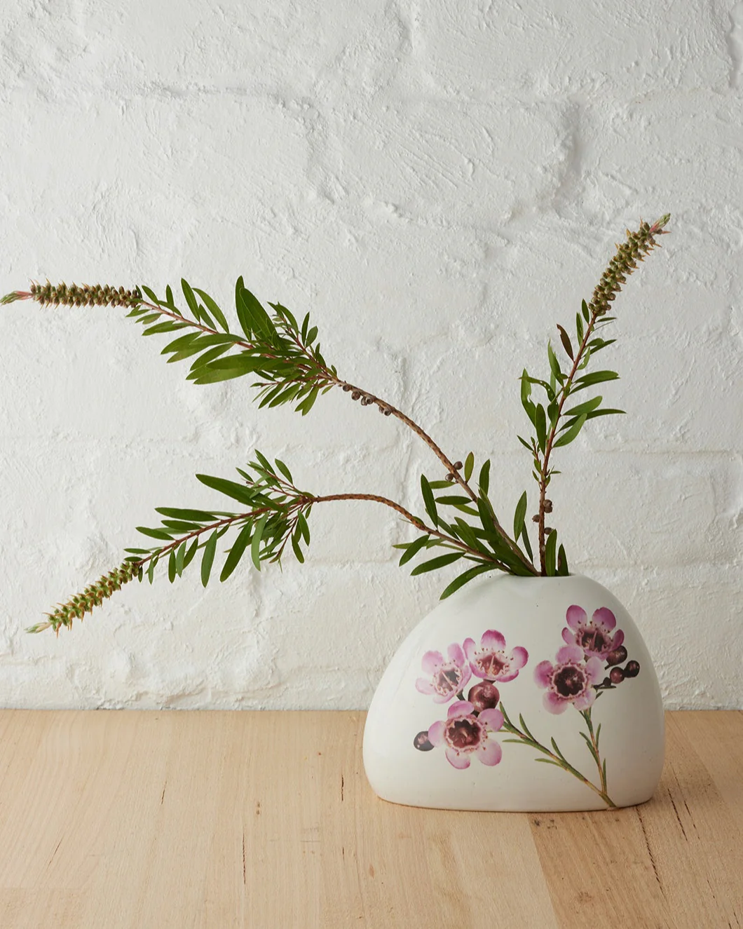 Angus & Celeste Macro Botanics Vase - Image 10