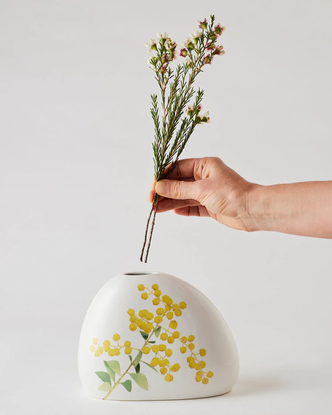 Angus & Celeste Macro Botanics Vase - Image 3