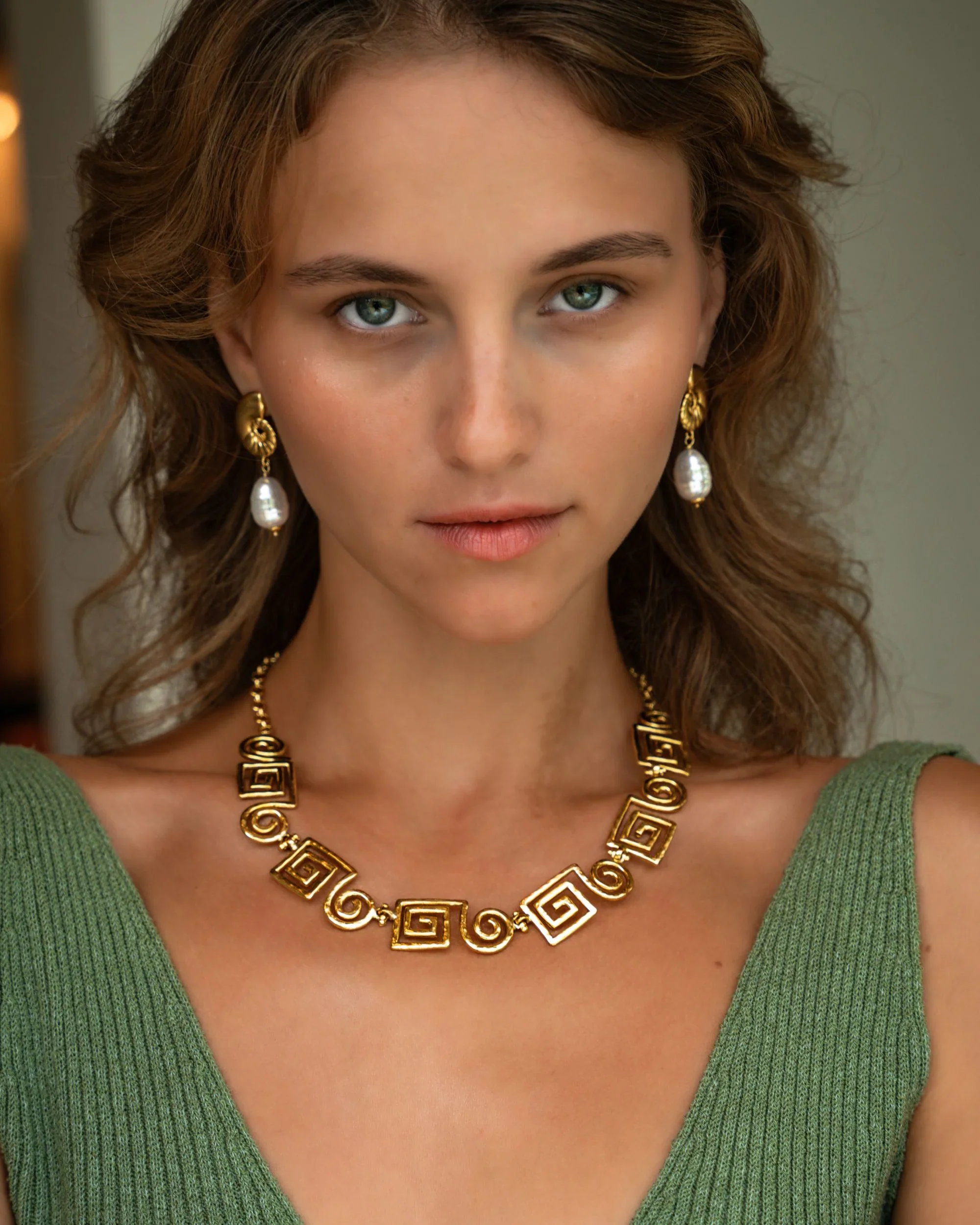 Nautilis Shell Pearl Drop Stud Earring - Image 3