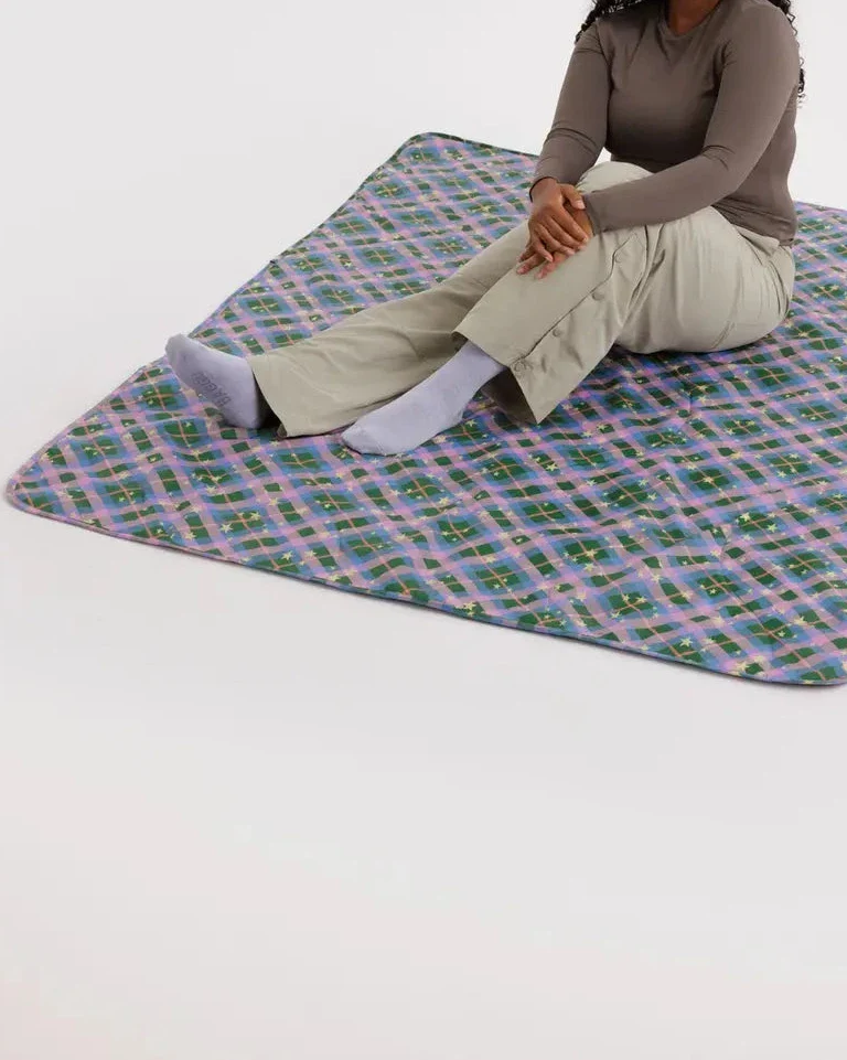 Baggu Puffy Picnic Blanket - Image 8